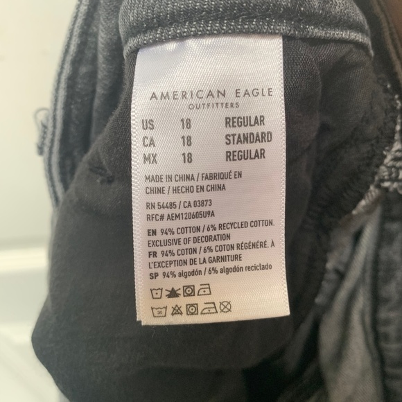 Black Ripped Boyfriend Jeans | American Eagle size 20 - Picture 2 of 2